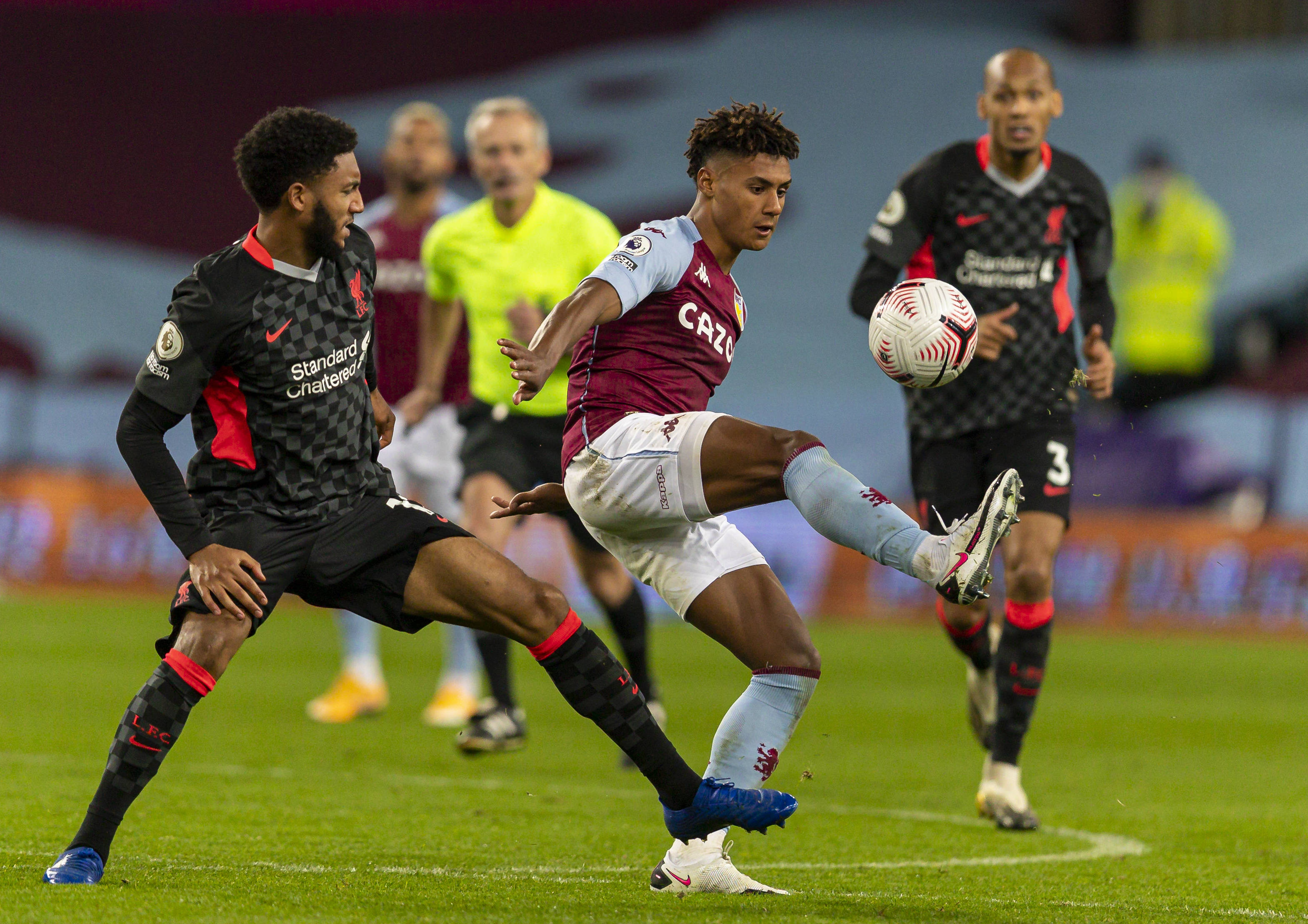 求球员对比 求球员对比