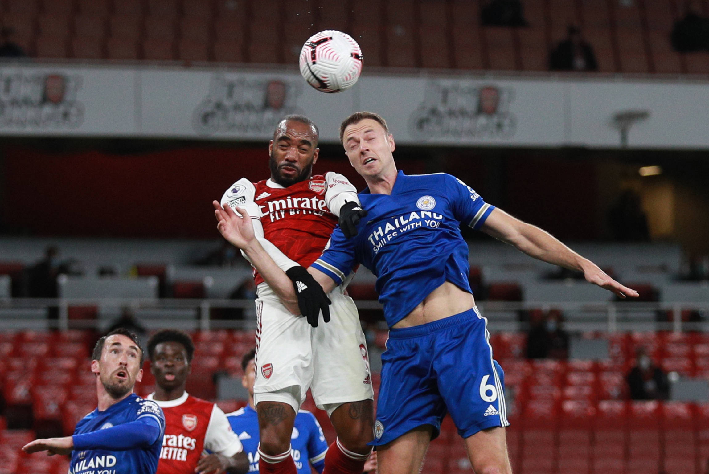 表现却充满 表现却充满