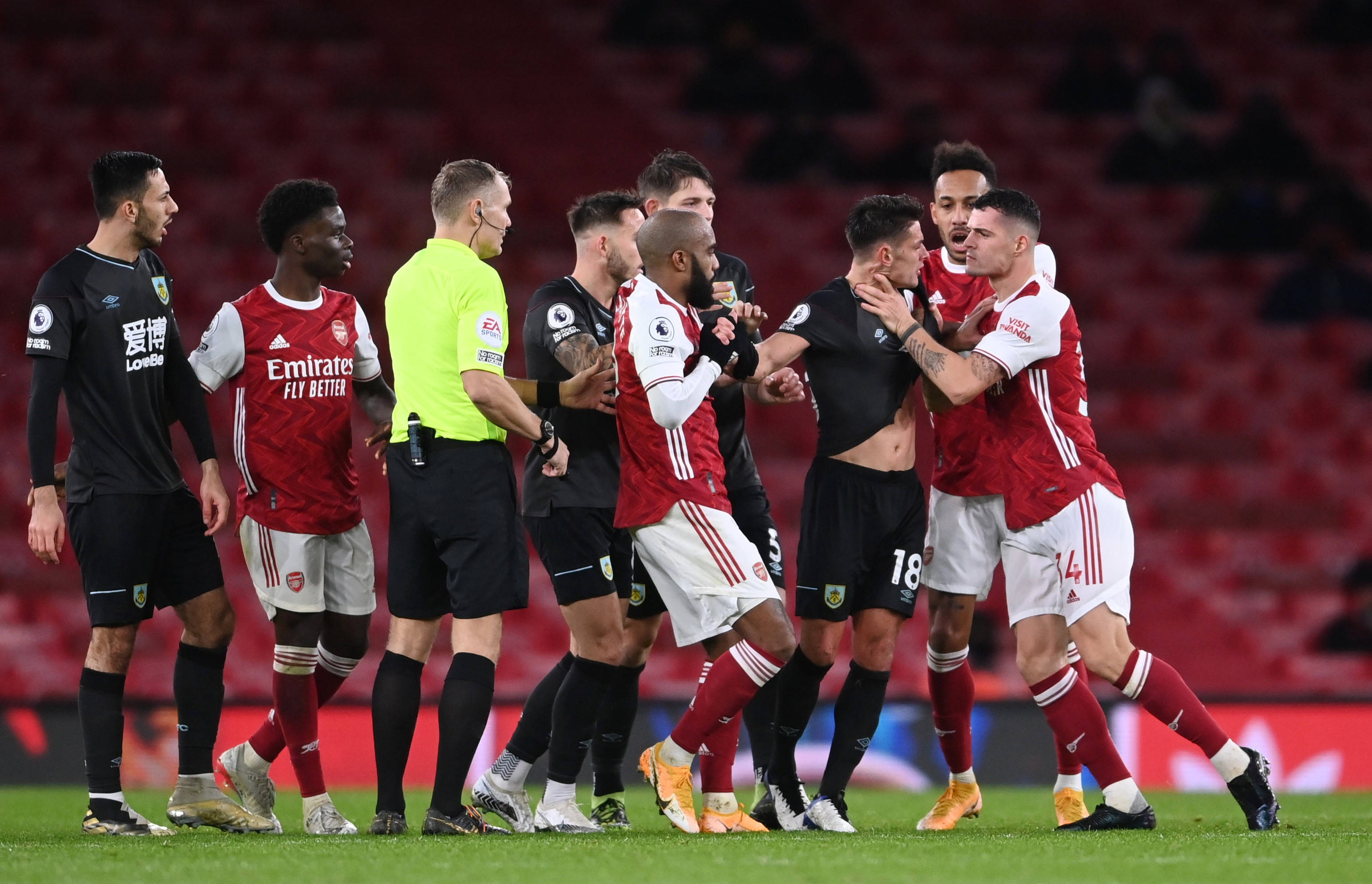 和帕尔马比 和帕尔马比